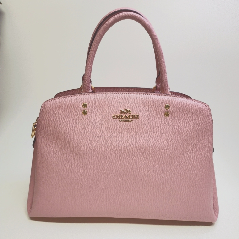 Coach Outlet Lillie Carryall In Pink/Gold